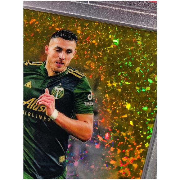 2022 Topps Chrome MLS Gold Mini-Diamond Refractor 97 Cristhian Paredes /50 PSA10 - Picture 5 of 8